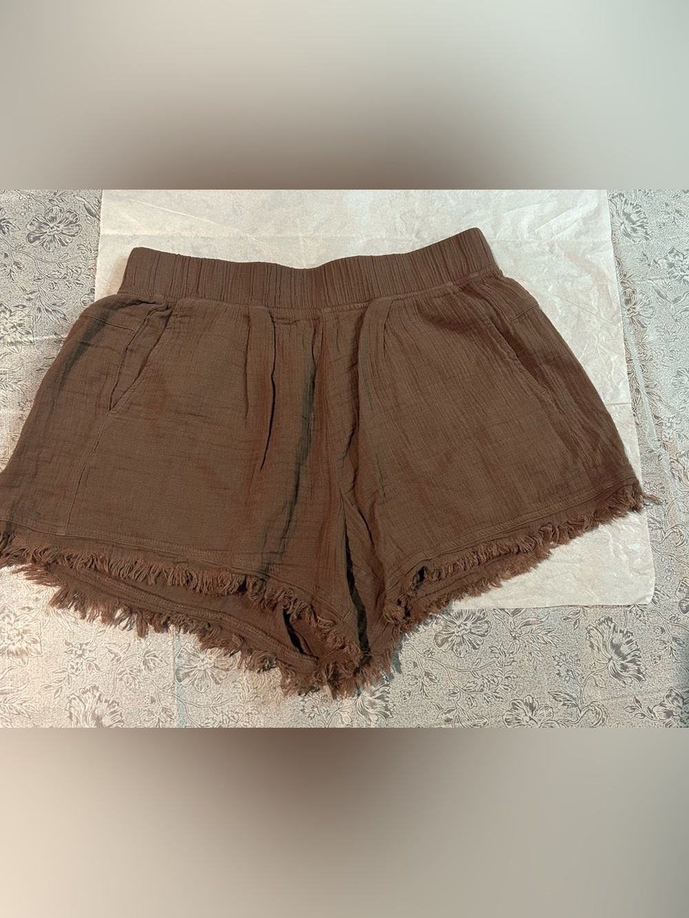 NWOT Prana Hideaways Short  in Carob